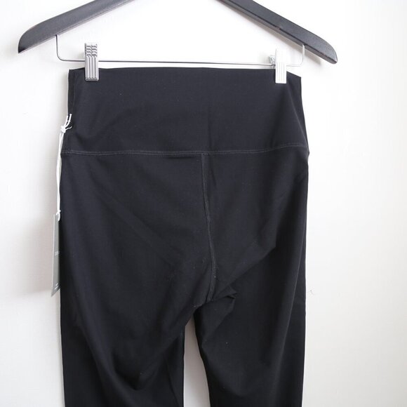 NWT Everlane The Perform High Rise Compression Legging Black Size Medium - Picture 4 of 7